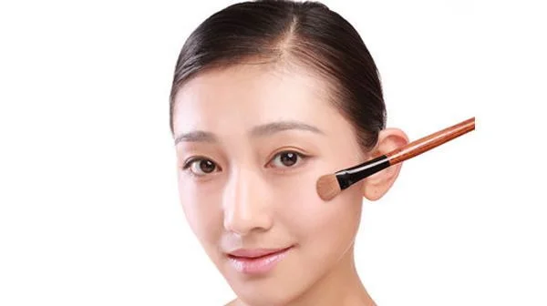 快速化妆步骤：完美妆容打造指南
